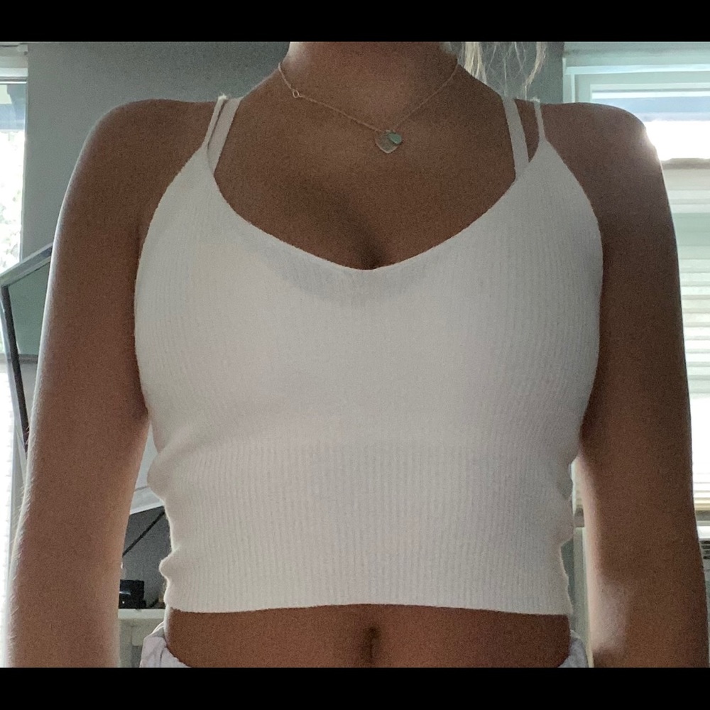 white knitted tank top